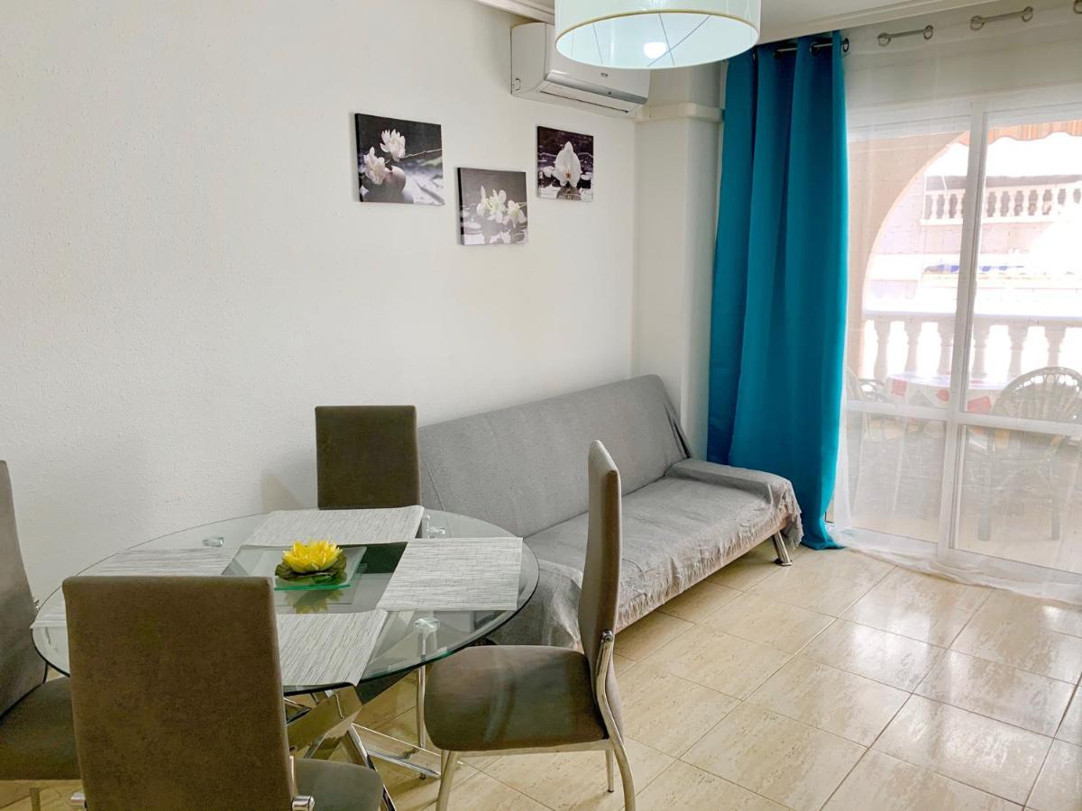 Apartamento Felix De La Fuente Torrevieja Luaran gambar