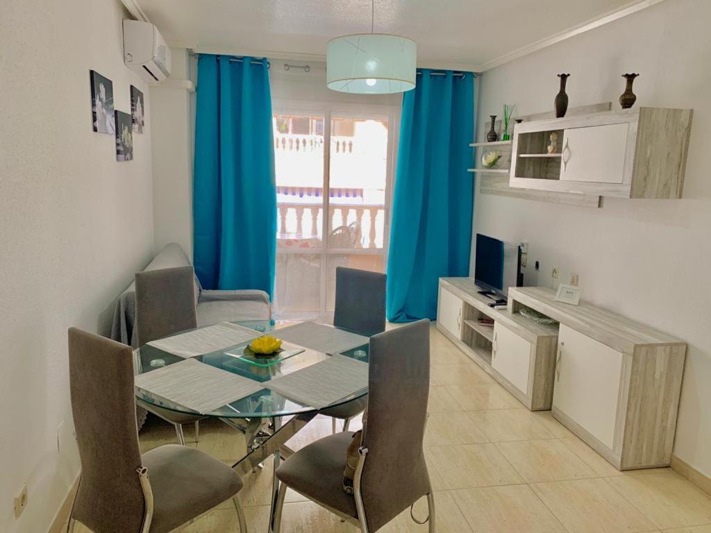 Apartamento Felix De La Fuente Torrevieja Luaran gambar